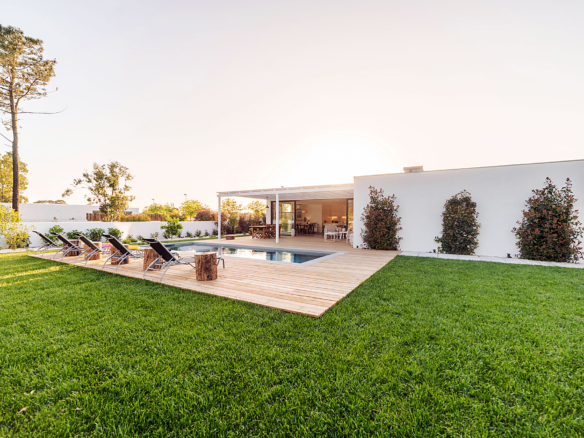 House with private garden